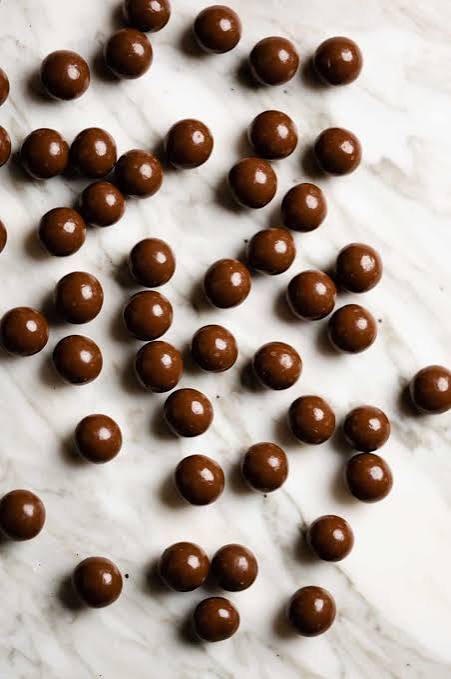 Everfresh Milk Chocolate Malt Balls Bulk 6kg