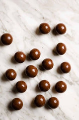Everfresh Milk Chocolate Macadamias Bulk 6kg