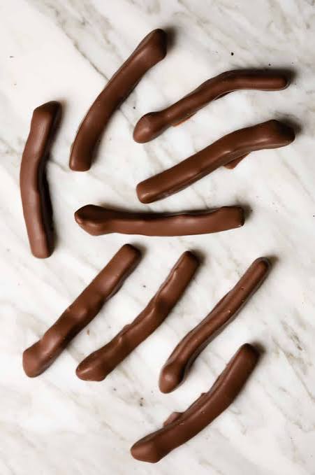 Everfresh Milk Chocolate Snakes Bulk 5kg